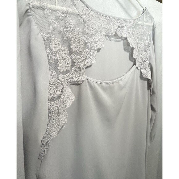Charming Charlie Womens L Gray Embroidered Laced Open Back Top - Picture 7 of 9